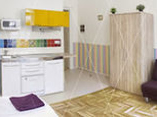 AMBER GARDENVIEW STUDIOS