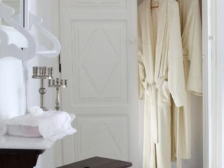 Altana Heritage Suites Santorini