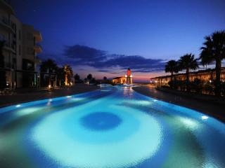 Sealight Resort