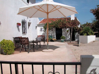 FINCA SERRATO APPARTEMENTEN EN B AND B