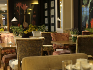 Ofelias Hotel
