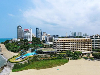 Dusit Thani Pattaya