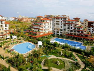 Avra Hotel