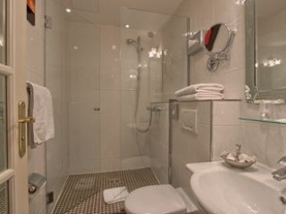 TIMHOTEL TOUR MONTPARNASSE