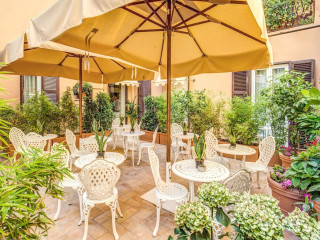 Charme Spagna Boutique Hotel