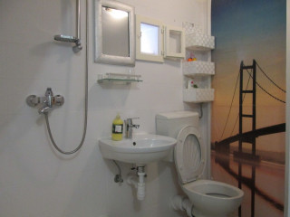 COZY EN-SUITE RM ON DUMANICA