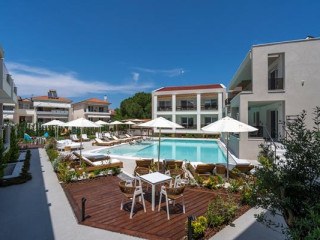 Mirablue Luxury Residences