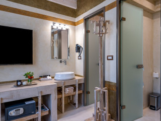 10GR BOUTIQUE HOTEL amp; WINE BAR RHODES