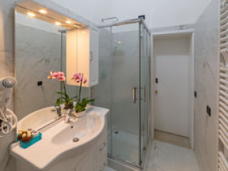 FRIENDLY VENICE SUITES