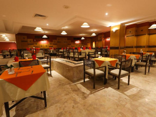 Sunny Days Mirette Family Aqua Park Resort