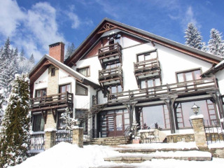 PENSIUNEA POIANA IZVOARELOR.