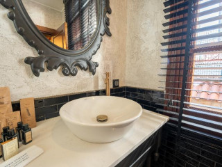Belmondo Suites