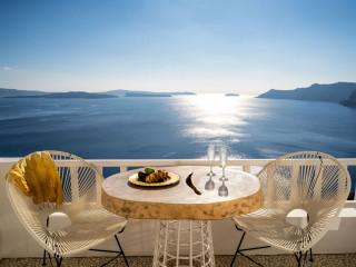 Delfini Hotel Santorini