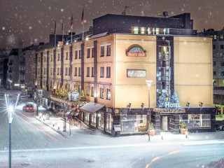 Sarbatori de iarna in Laponia - Hotel Arctic City