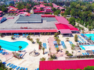 Vox Maris Grand Resort