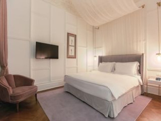 MR CAS HOTELS - SPECIAL CLASS