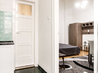 WESSELENYI 2 APARTMENT