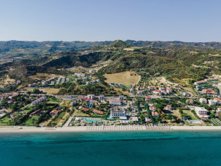Blue Carpet Luxury Suites Halkidiki