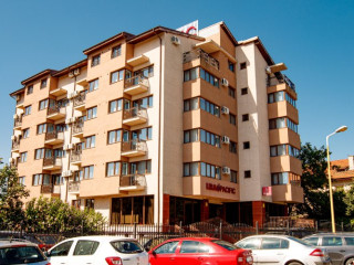 Lira Pacific Apart-hotel