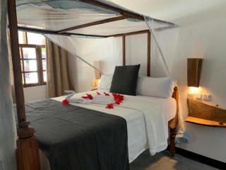 Nest Style Beach Zanzibar