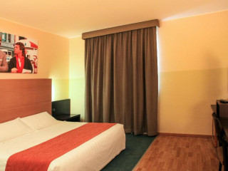 Bamp;B HOTEL Milano Cologno Studios