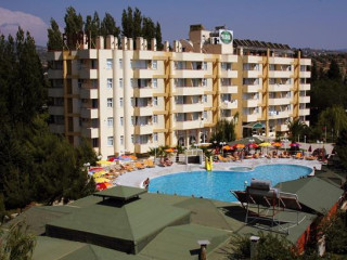 FLORA SUITES HOTEL