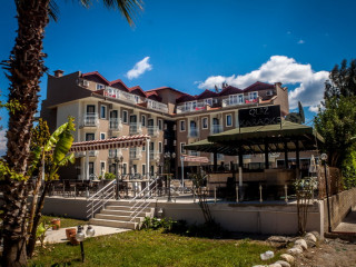 CLUB HOTEL SERA