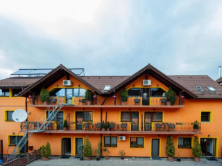 COMPLEX TURISTIC MAX INTERNATIONAL..