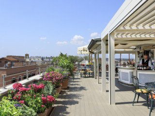 Marcella Royal Hotel - Rooftop Garden