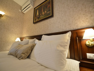 Noblesse Boutique Hotel