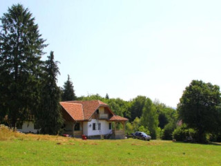 Dobrica Hunting Lodge