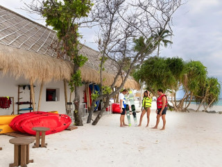 Emerald Maldives Resort And Spa
