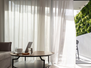 LUXamp;EASY Athens Metro Suites