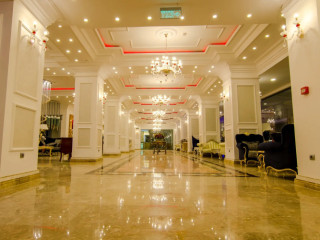 Phoenicia Royal