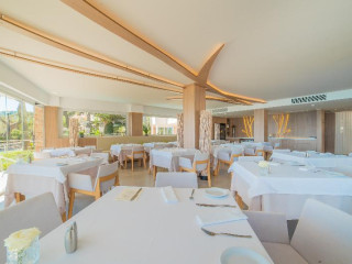Melbeach Hotel amp; Spa