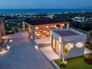 Deos Luxury Suites