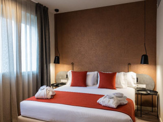 Atenea Rekord Suites