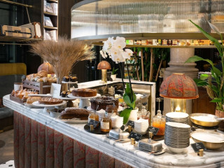 RADISSON COLLECTION HOTEL, PALAZZO TOURING CLUB MILAN