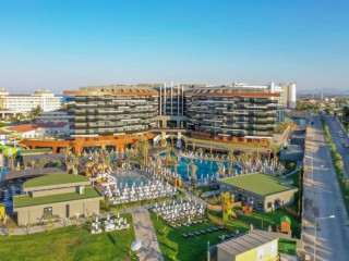 Kirman Calyptus Resort & Spa 