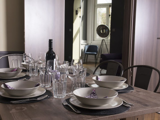 NEW WALNUTTREE DOUBLE 12 PERSON APARTMENT CENTRAL IN BUDAPEST,HU