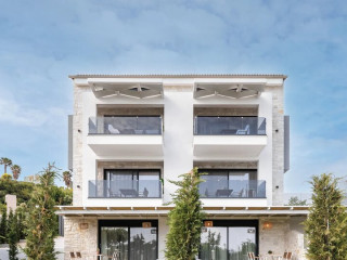 Cocooning Suites by Blue Carpet