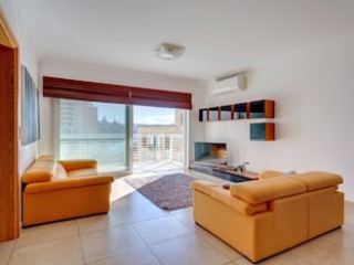 FABULOUS APARTMENT WITH POOL UPMARKET AREA