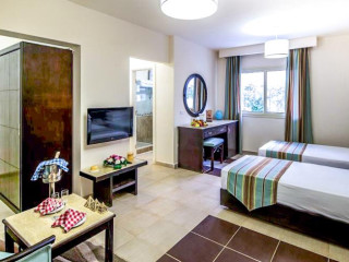 El Karma Aqua Beach Resort