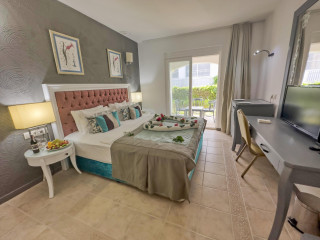 Tiana Beach Hotel