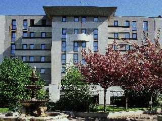 NOVOTEL PARIS SURESNES LONGCHAMP