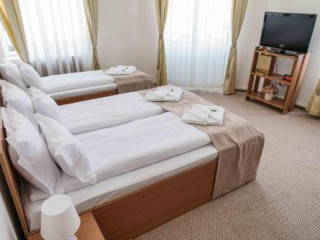 Bucharest Downtown Inn