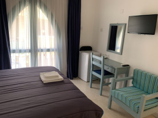 AXIOTHEA HOTEL