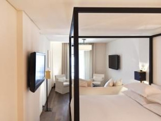 LE METROPOLITAN PARIS TOUR EIFFEL, A TRIBUTE PORTFOLIO HOTEL