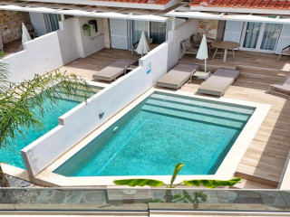 Nefeli Homes - Adults Only