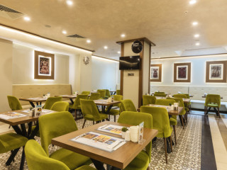 Mukarnas Taksim Hotel